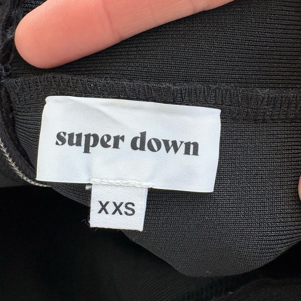 SUPER DOWN black back zip bodycon mini skirt - Picture 10 of 10